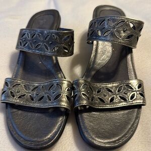 Naot Double Strap Sandals Women sz 41 Silverish studded Leather Comfort Wedge